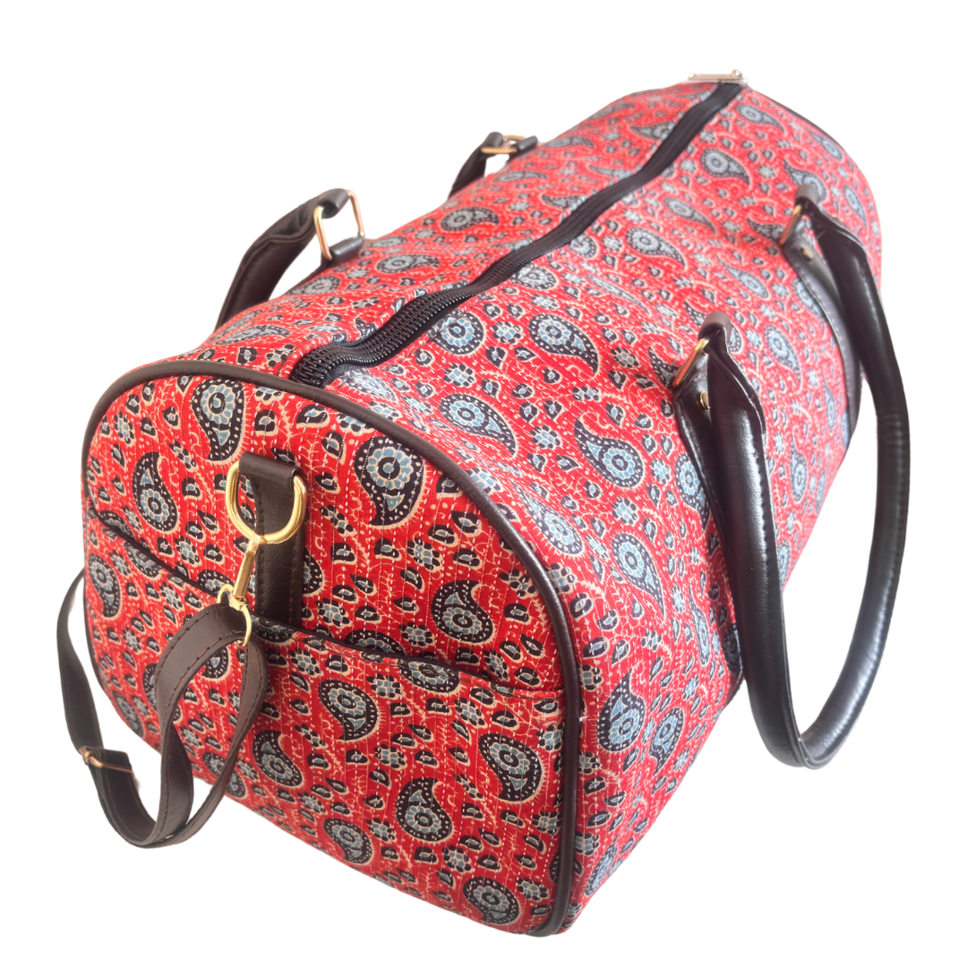 Raahgir Edition Duffle Bags :- Your Travel Companion for Unforgettable Voyages (Red)