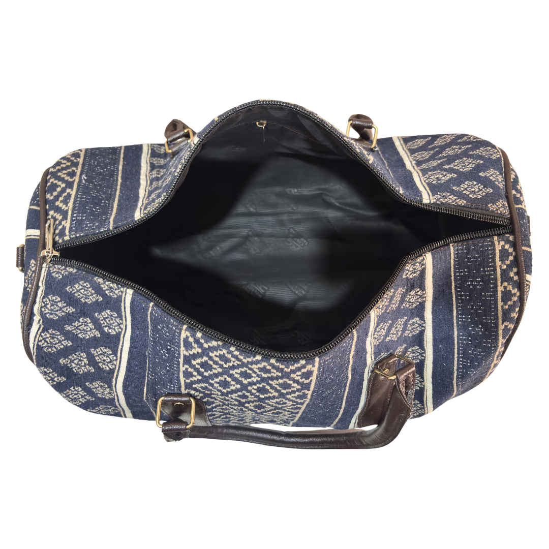 Blue cotton blend duffle bag dimensions β 20 x 13 x 9 inches, cabin-friendly travel size