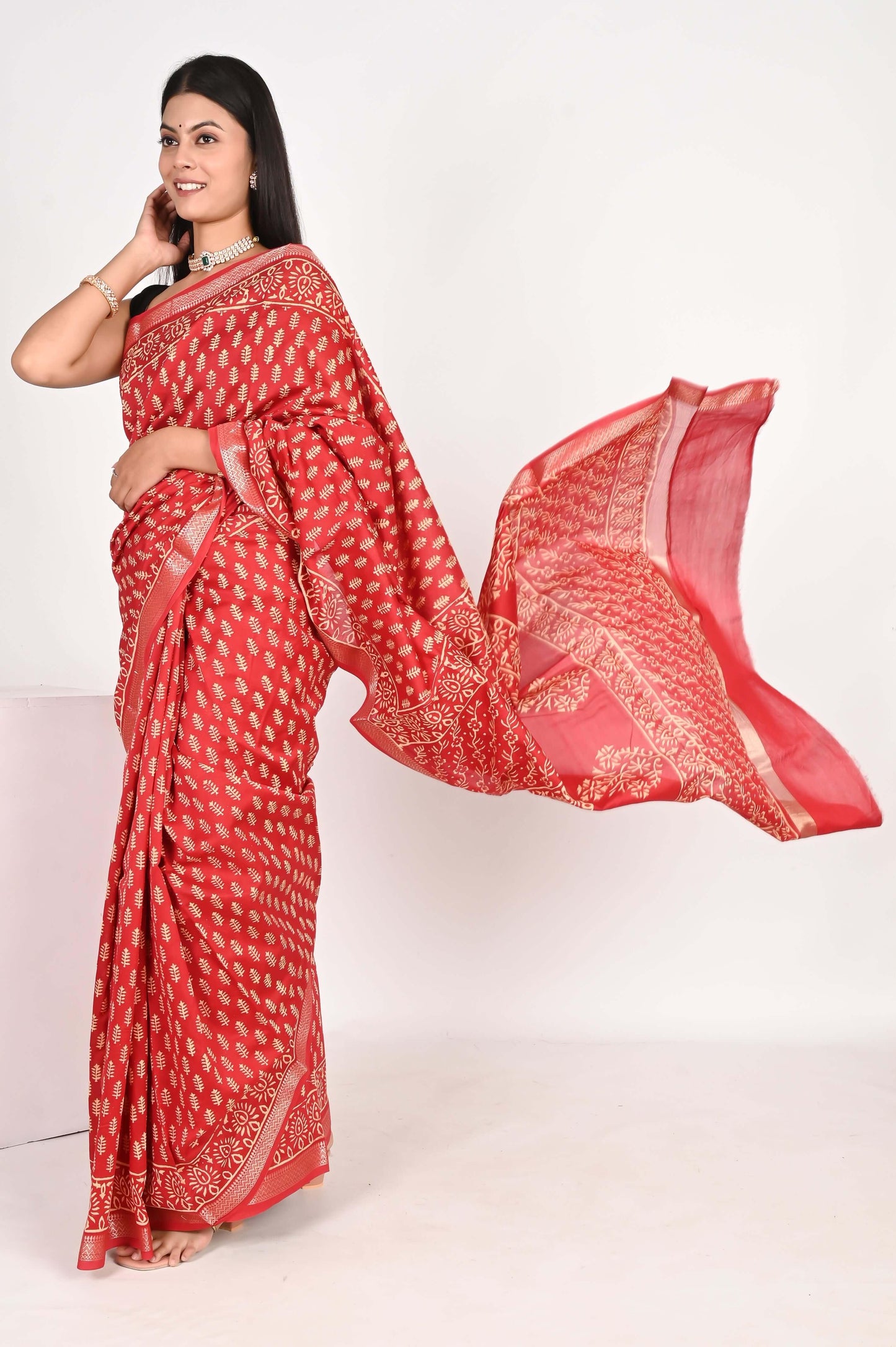 Fervent Red Maheshwari Silk Saree - The House of RajPadmini