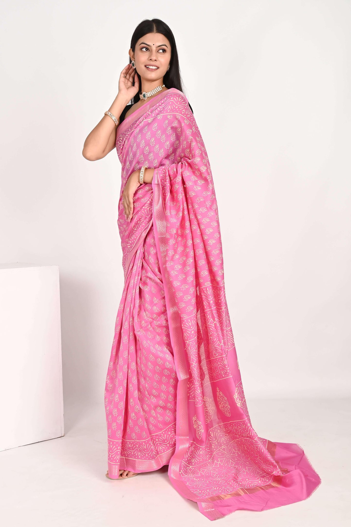 Rosy Pink Maheshwari Silk Saree - The House of RajPadmini