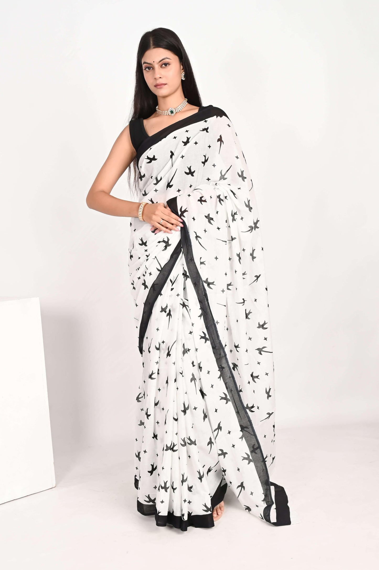 Hand Block Printed White Pure Mulmul Cotton Saree - The House of RajPadmini