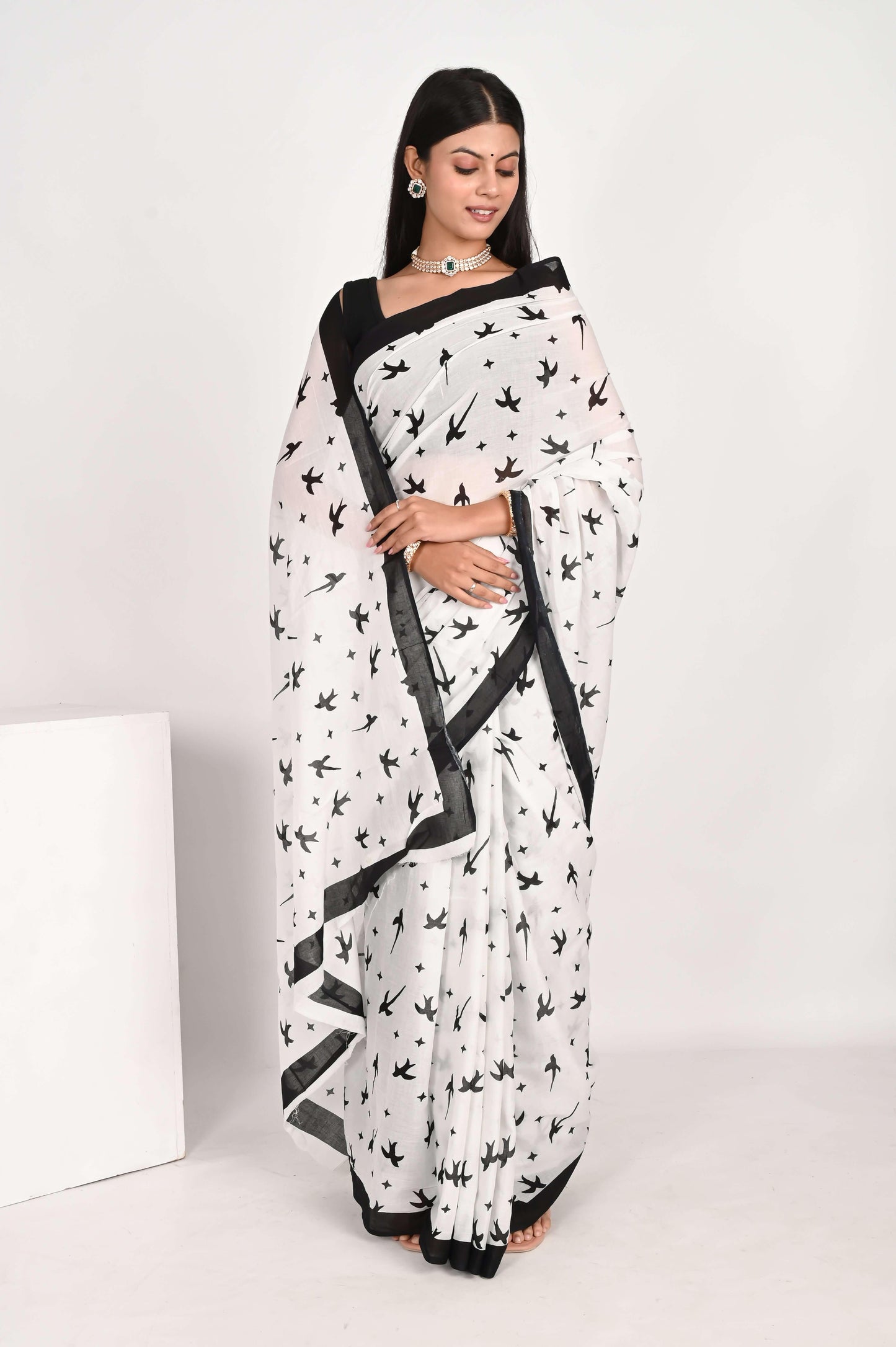 Hand Block Printed White Pure Mulmul Cotton Saree - The House of RajPadmini