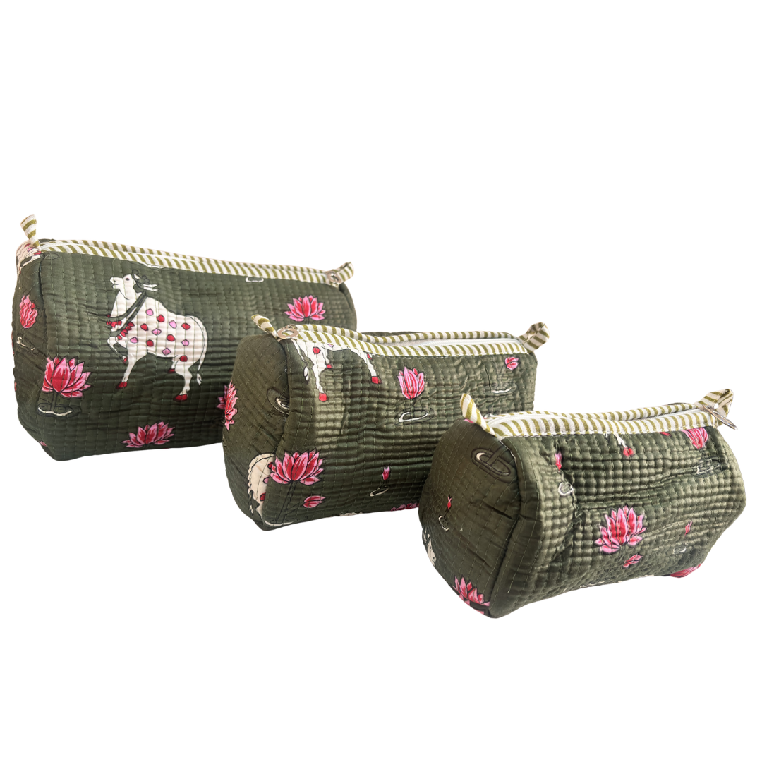 The Alfred Edition Multipurpose Travel Organizers:- Premium Handcrafted Waterproof Quilted Cotton Beauty/Travel Organizer Bag for Men & Women