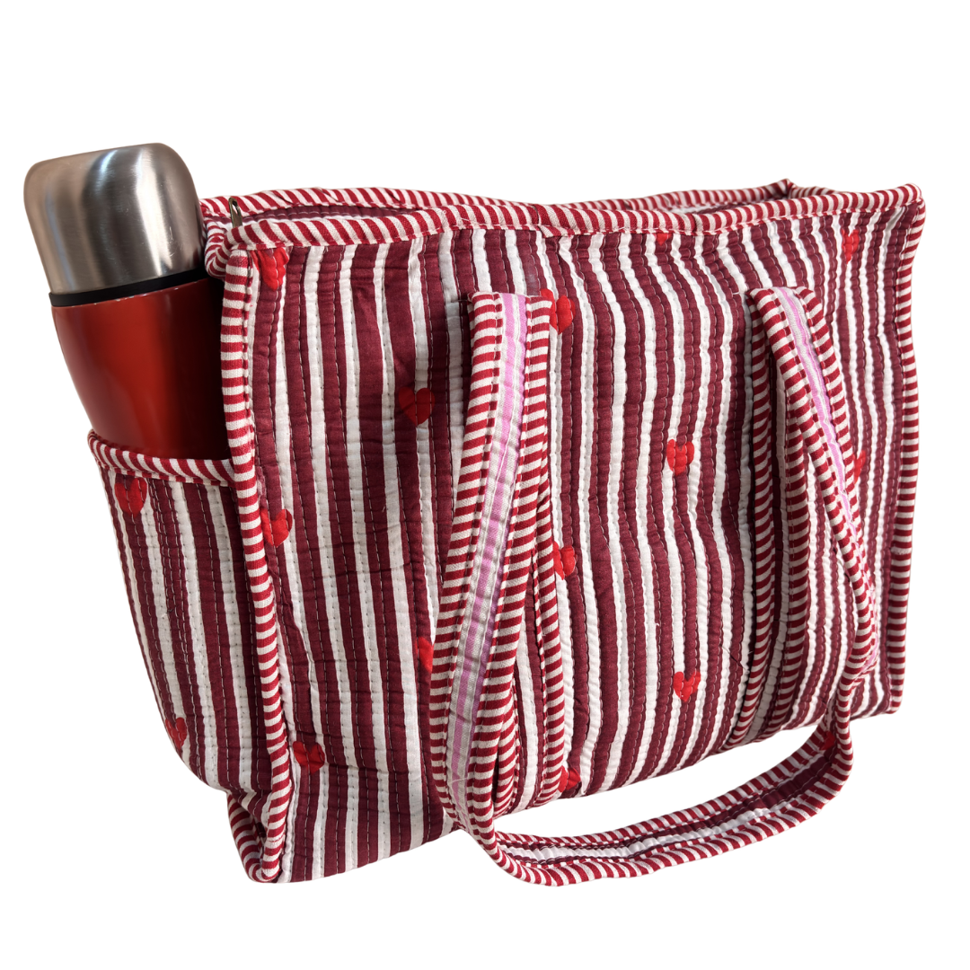 Heart Red quilted tote interior — spacious cotton lining for daily shopping