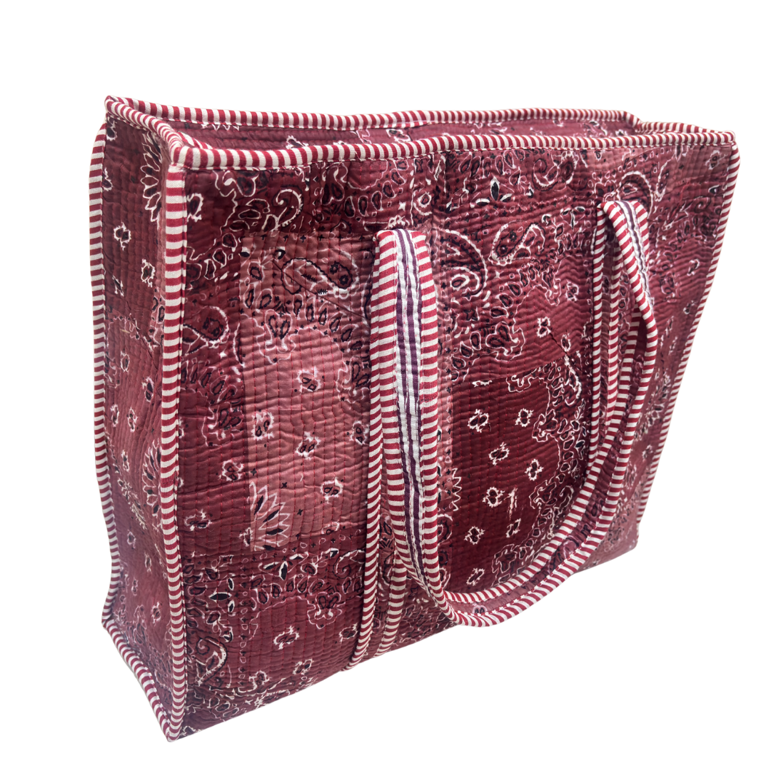 4-in-1 Festive Gifting COMBO : Premium Quilted Tote Bag + 3 Waterproof Pouches = Your Complete Organization Solution!