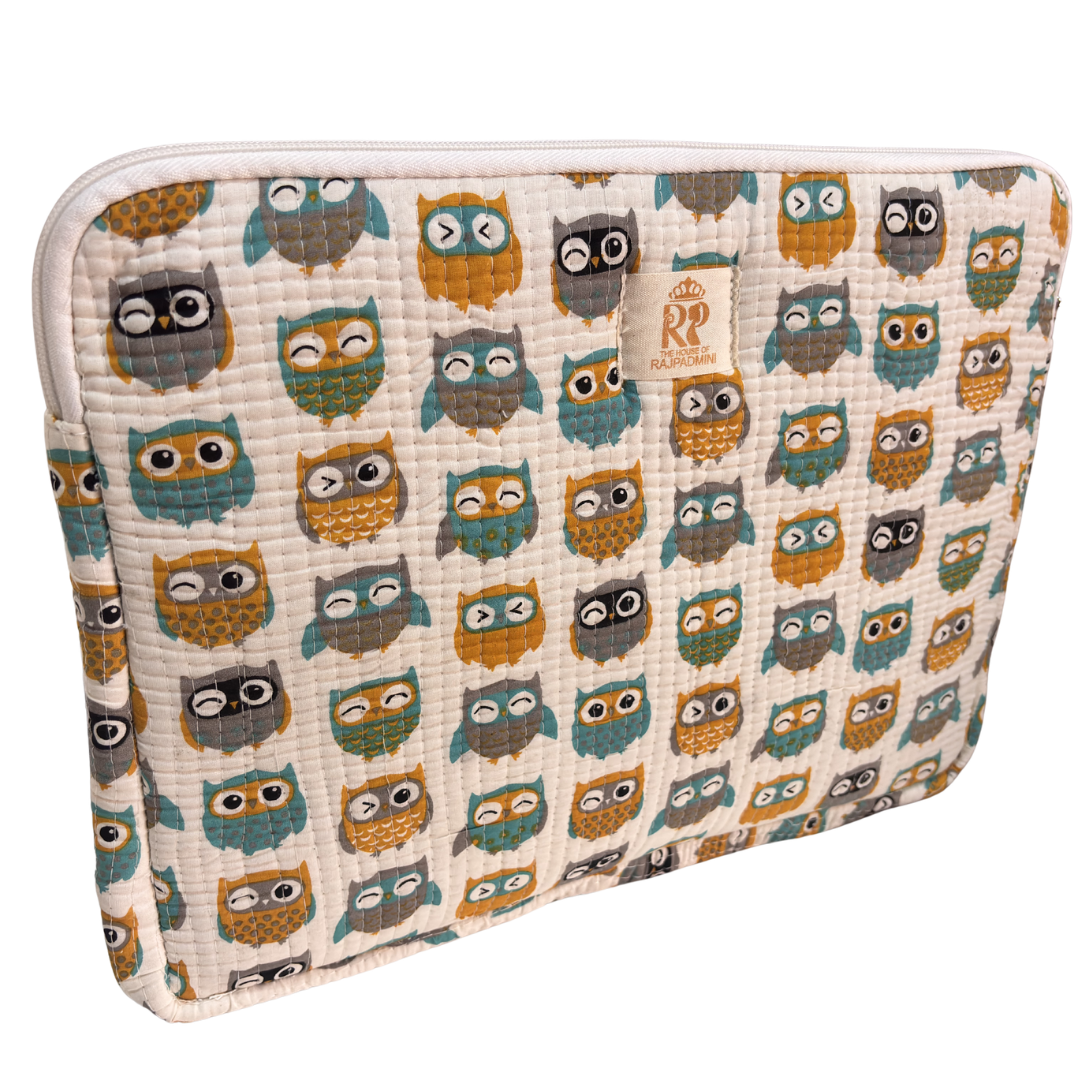White Owl quilted laptop sleeve back panel with matching owl-motif cotton print