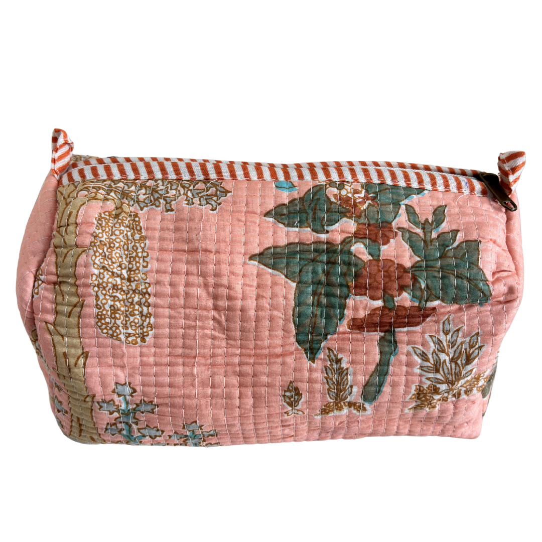 The Alfred Edition Multipurpose Travel Organizers:- Premium Handcrafted Waterproof Quilted Cotton Beauty/Travel Organizer Bag for Men & Women