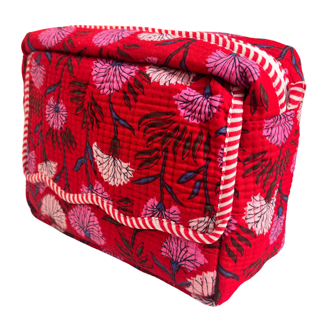 Interior view of RajPadmini cosmetic case — leak-proof parachute-fabric lining with four patch pockets