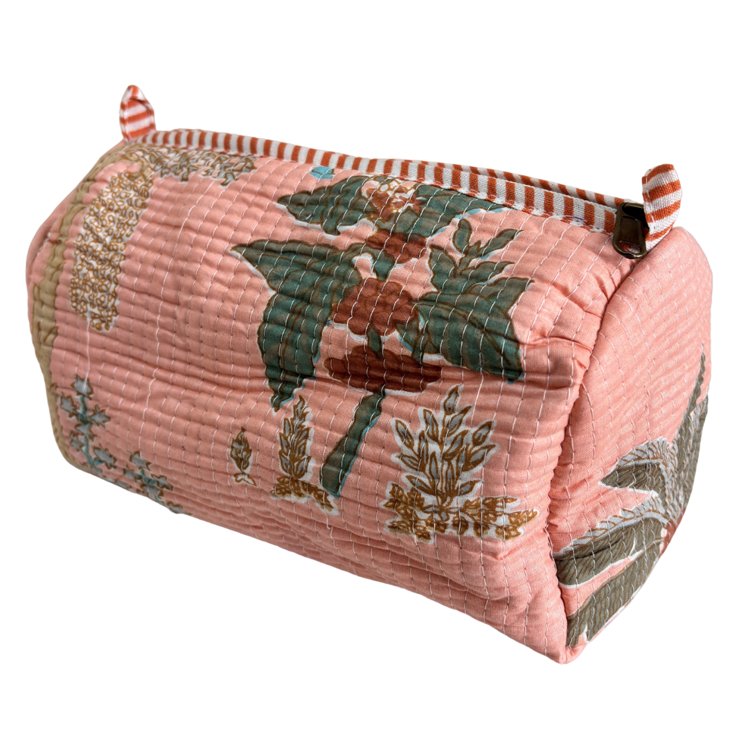 The Alfred Edition Multipurpose Travel Organizers:- Premium Handcrafted Waterproof Quilted Cotton Beauty/Travel Organizer Bag for Men & Women