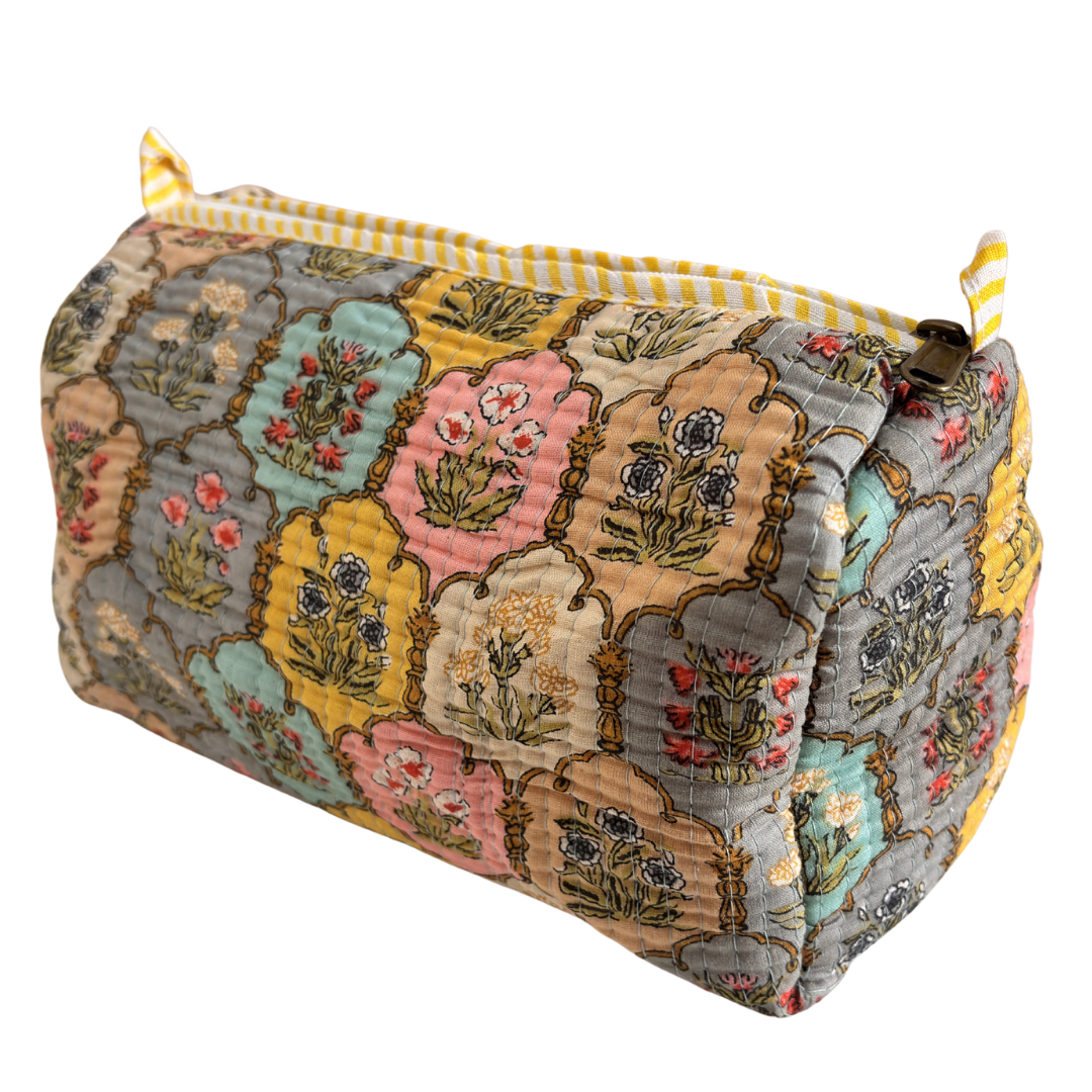 The Alfred Edition Multipurpose Travel Organizers:- Premium Handcrafted Waterproof Quilted Cotton Beauty/Travel Organizer Bag for Men & Women