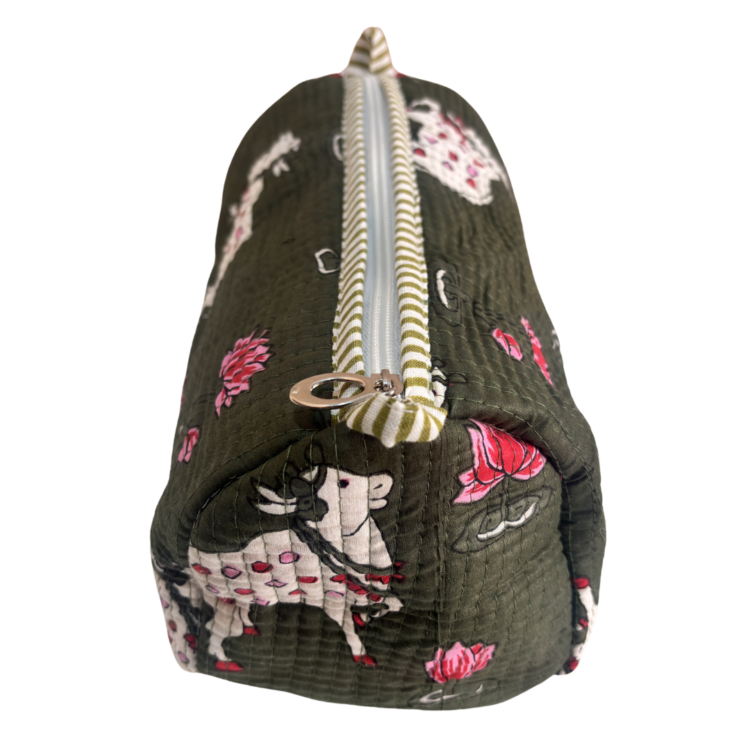 The Alfred Edition Multipurpose Travel Organizers:- Premium Handcrafted Waterproof Quilted Cotton Beauty/Travel Organizer Bag for Men & Women