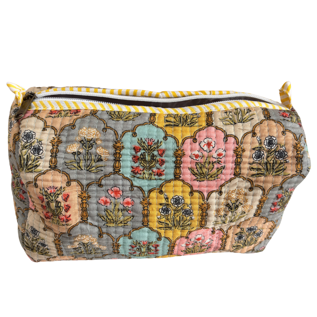 The Alfred Edition Multipurpose Travel Organizers:- Premium Handcrafted Waterproof Quilted Cotton Beauty/Travel Organizer Bag for Men & Women