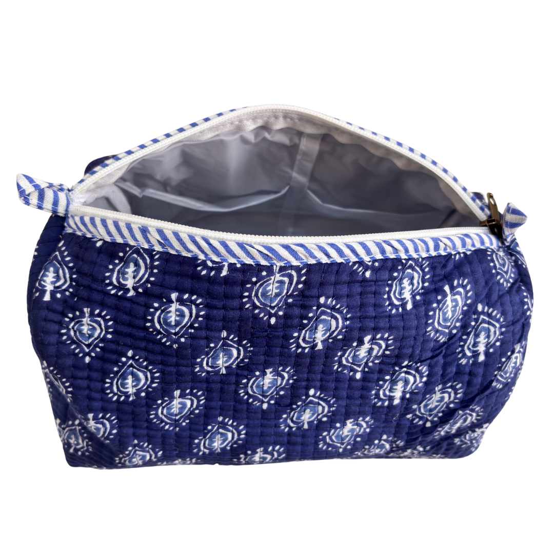 The Alfred Edition Multipurpose Travel Organizers:- Premium Handcrafted Waterproof Quilted Cotton Beauty/Travel Organizer Bag for Men & Women