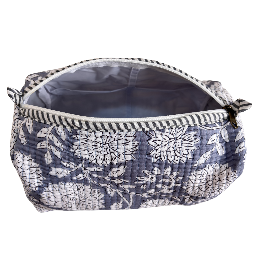 The Alfred Edition Multipurpose Travel Organizers:- Premium Handcrafted Waterproof Quilted Cotton Beauty/Travel Organizer Bag for Men & Women