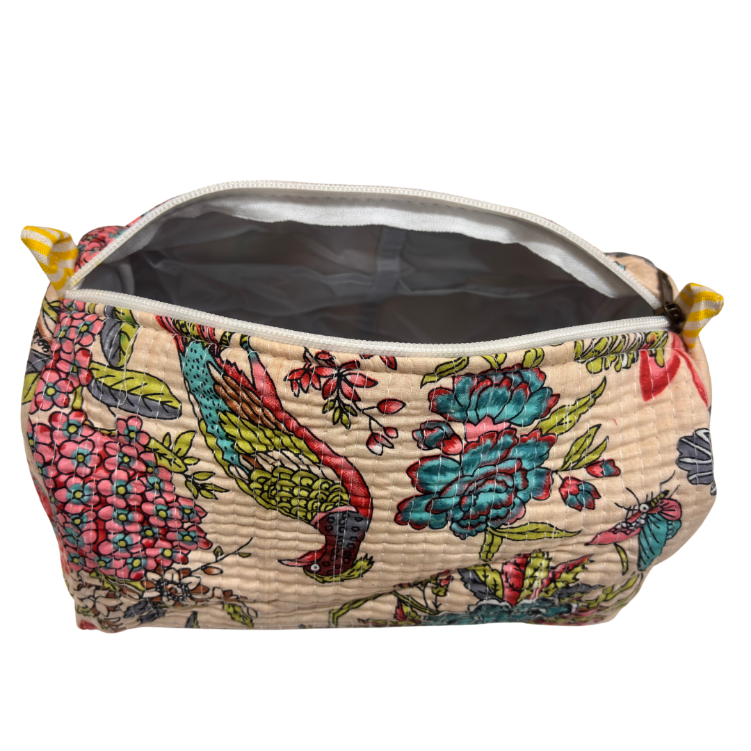 The Alfred Edition Multipurpose Travel Organizers:- Premium Handcrafted Waterproof Quilted Cotton Beauty/Travel Organizer Bag for Men & Women