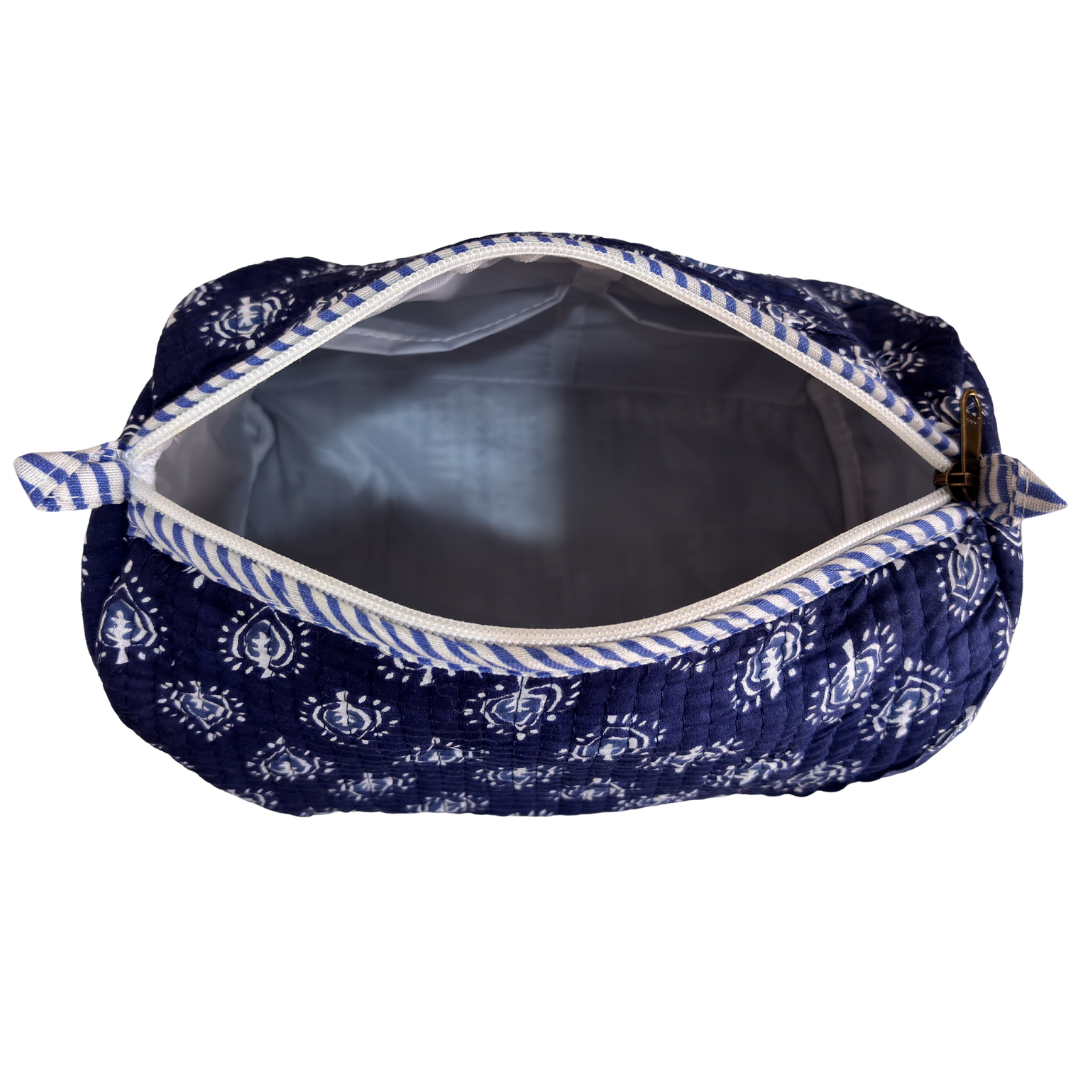 The Alfred Edition Multipurpose Travel Organizers:- Premium Handcrafted Waterproof Quilted Cotton Beauty/Travel Organizer Bag for Men & Women