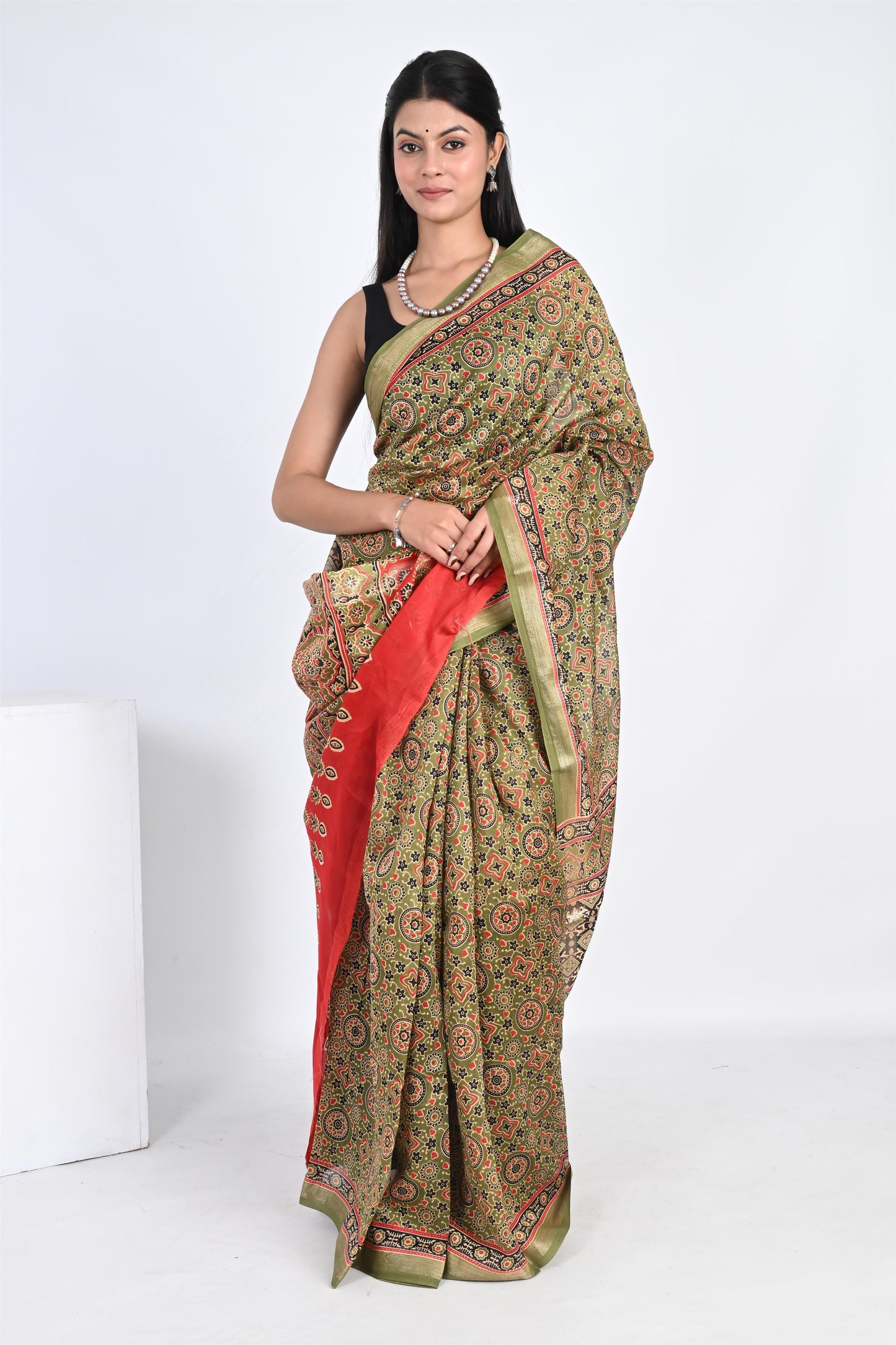 The Mehendi Magic - Hand Block Printed Lush Green Maheshwari Silk Saree