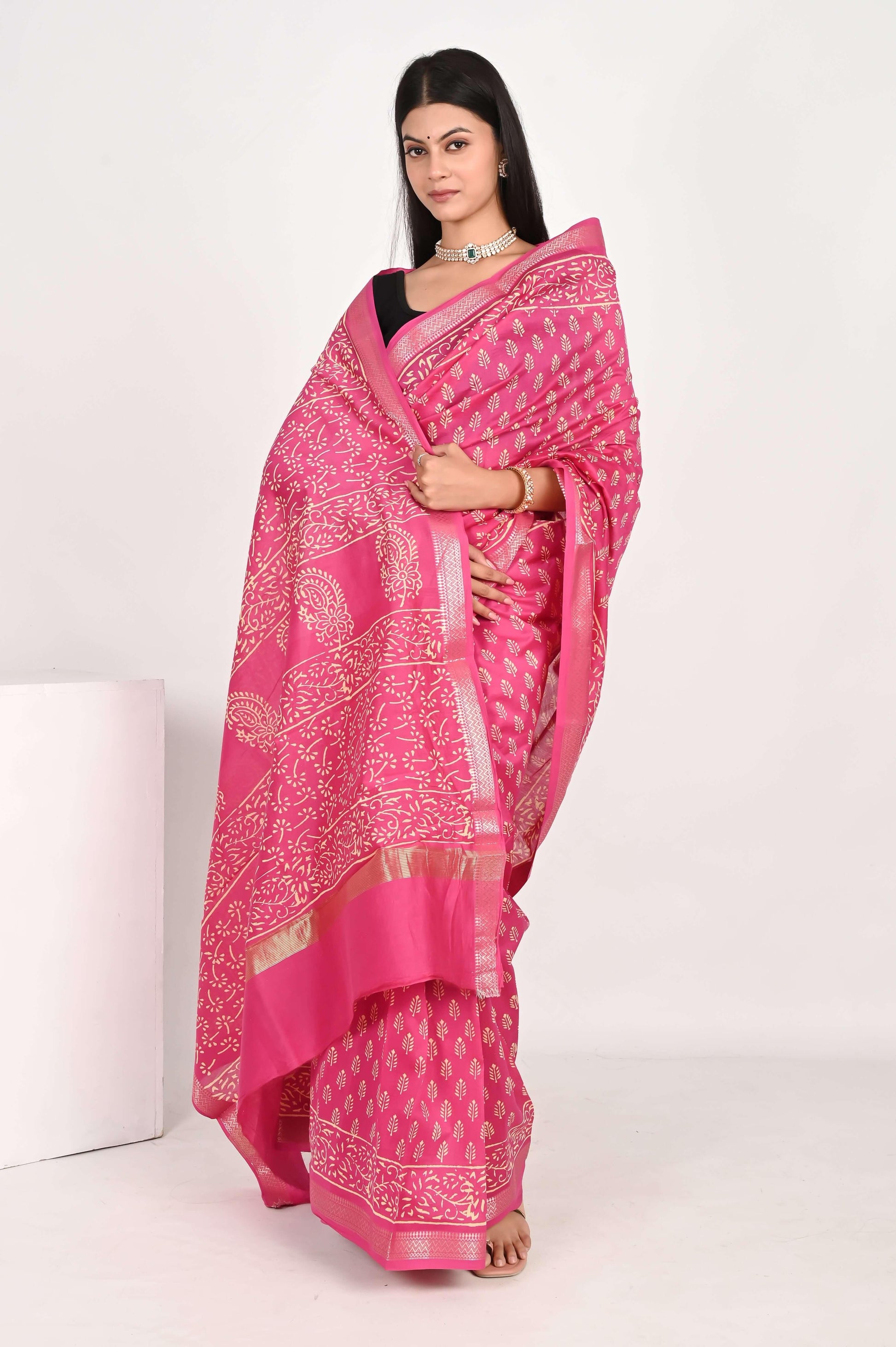 Heavenly Pink Maheshwari Silk Saree